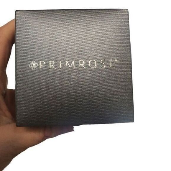 You'll adore this stunning PRIMROSE sterling silver cubic zirconia ring. Size 7 - Picture 7 of 8